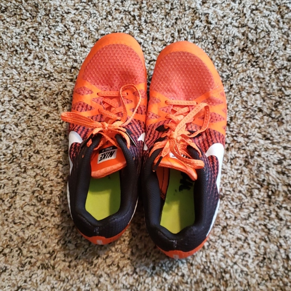 Multi use track spikes